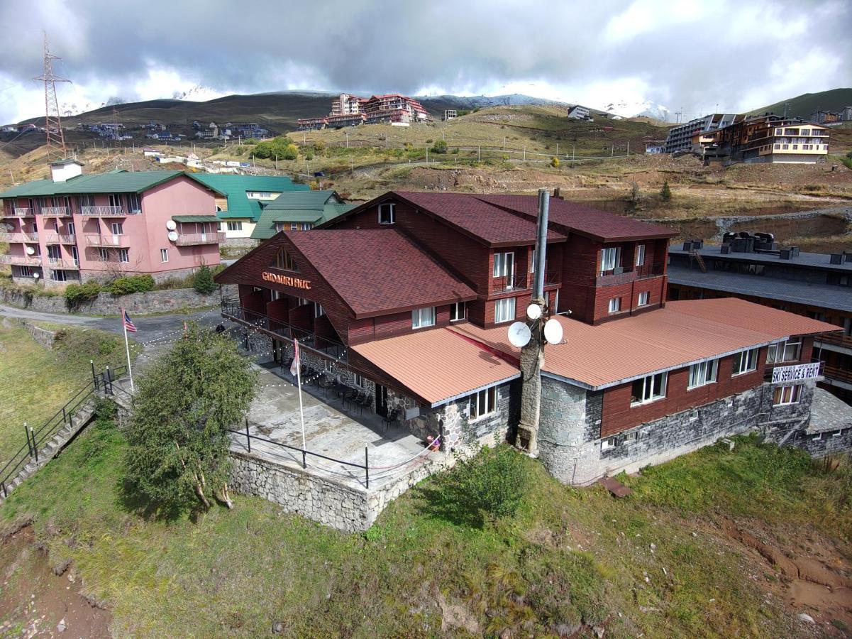 Gudauri Hut Hotel Exterior photo