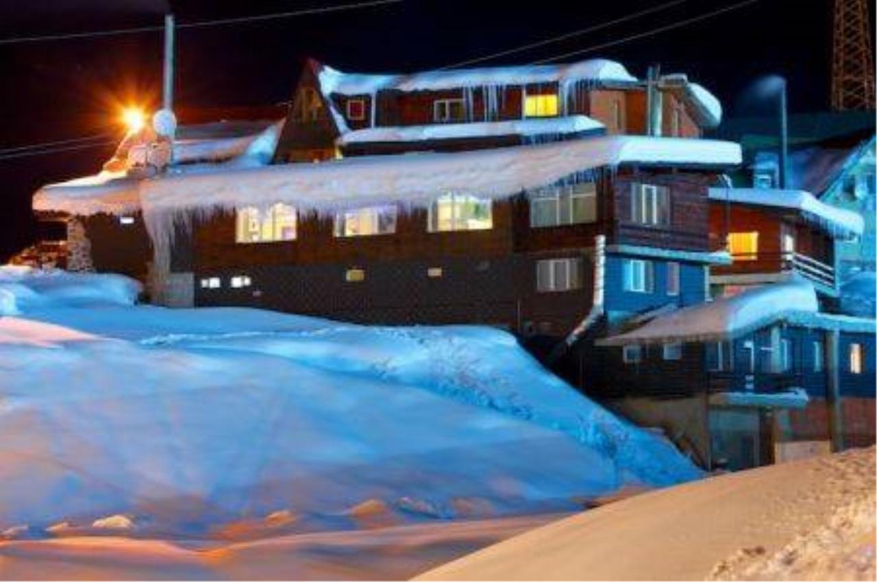 Gudauri Hut Hotel Exterior photo